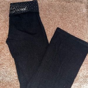 Victoria’s Secret Yoga Pants
